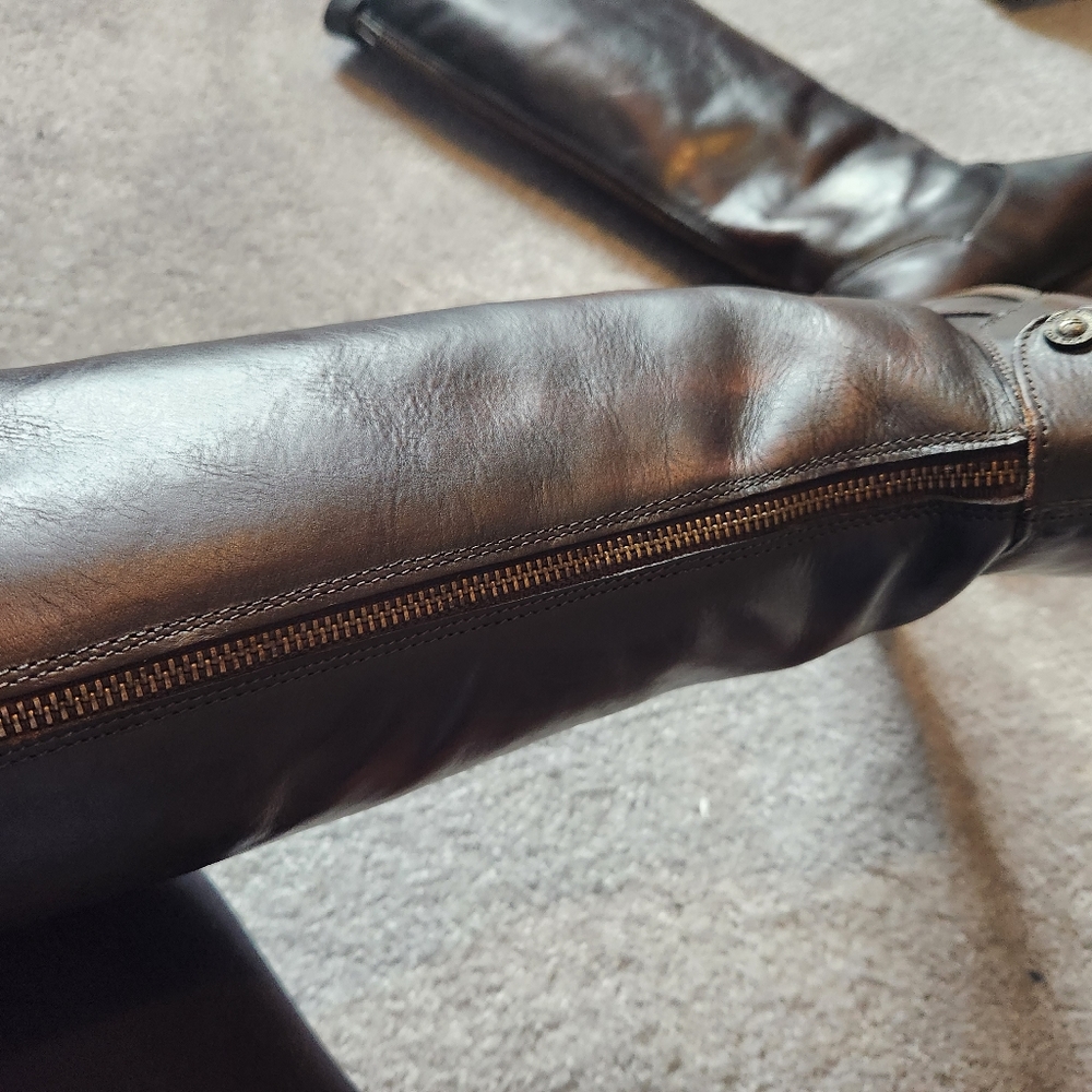 Frye Melissa Button Back Zip women's boot - Picture 2 of 13